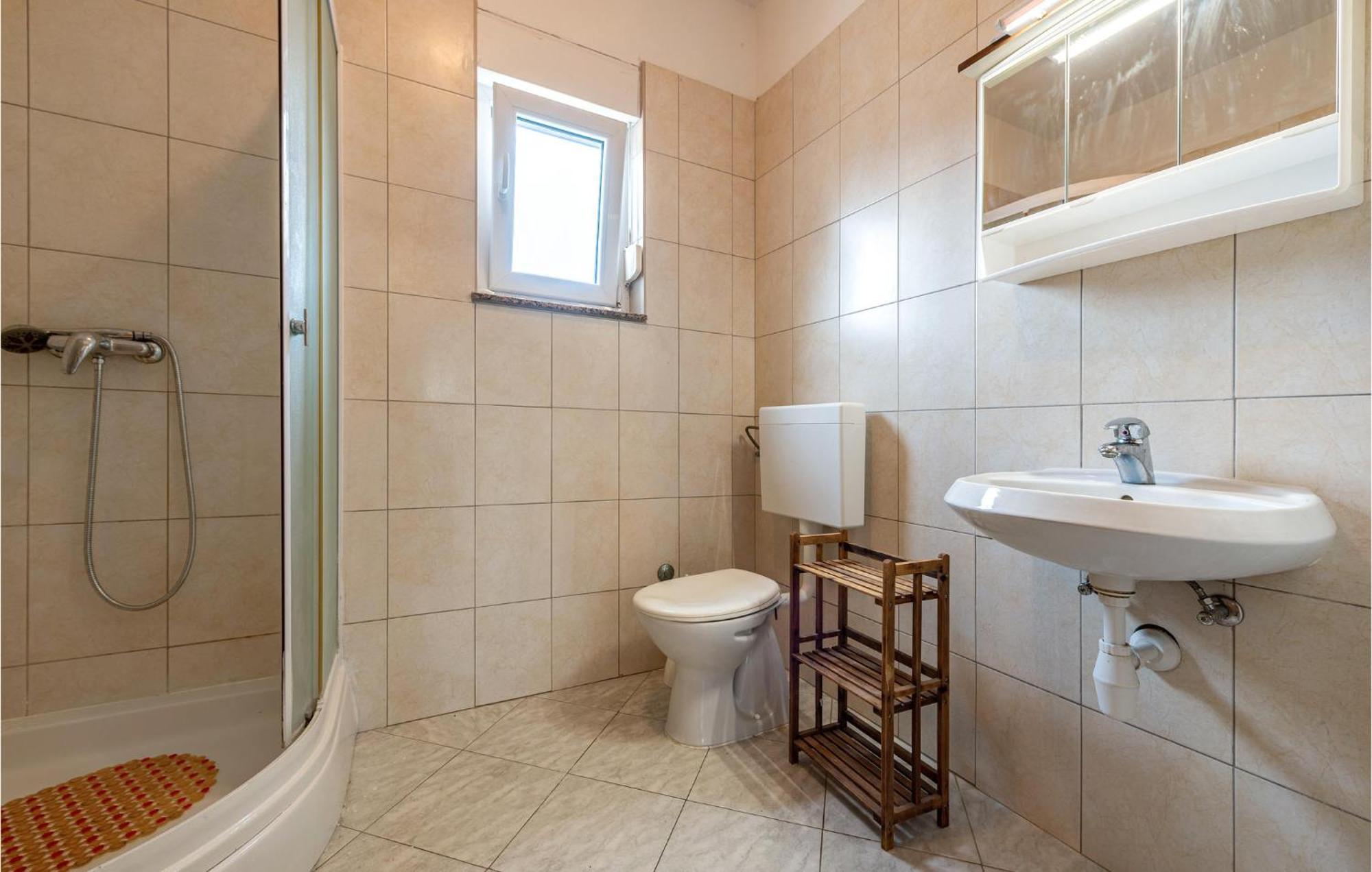 Lovely Apartment In Vir With Kitchen Kültér fotó